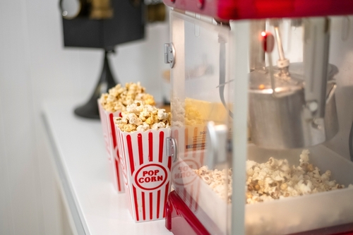 Home,theatre,popcorn,maker,with,popcorn,containers,red,and,white